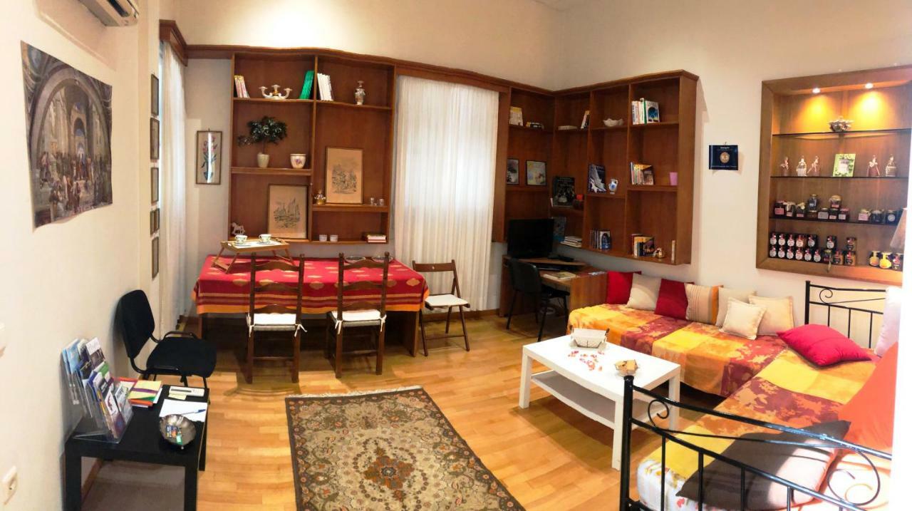 شقة 80 متر مربع من 3 غرفة و1 حمام خاص في Exarchia أثينا المظهر الخارجي الصورة